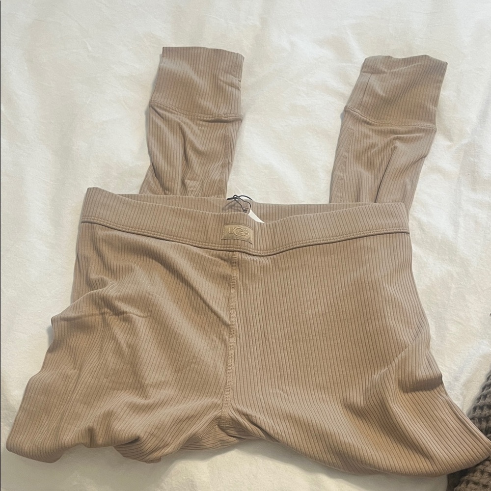 NWT UGG Paloma Leggings II Rib Silver Taupe Size Small - Picture 12 of 13